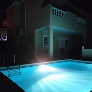 Casa vacanze Casa Mariben, Vacation Vv 3 Bedrooms Private Pool With Sea Views